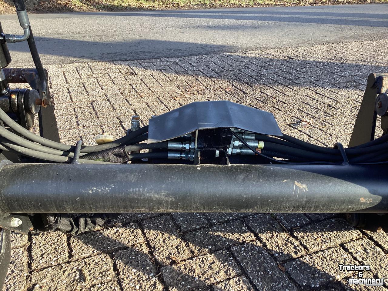 Schlepper / Traktor Alö X 4 S