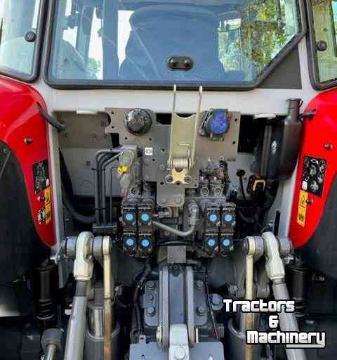 Schlepper / Traktoren Massey Ferguson 5S.115 DYNA-4 Essential Tractor