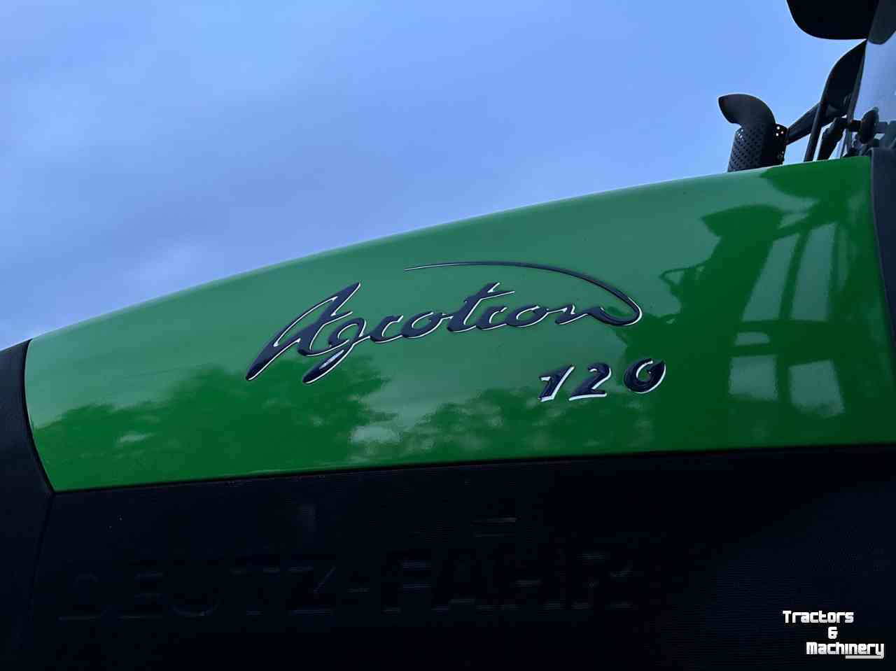 Schlepper / Traktor Deutz-Fahr Agrotron 120