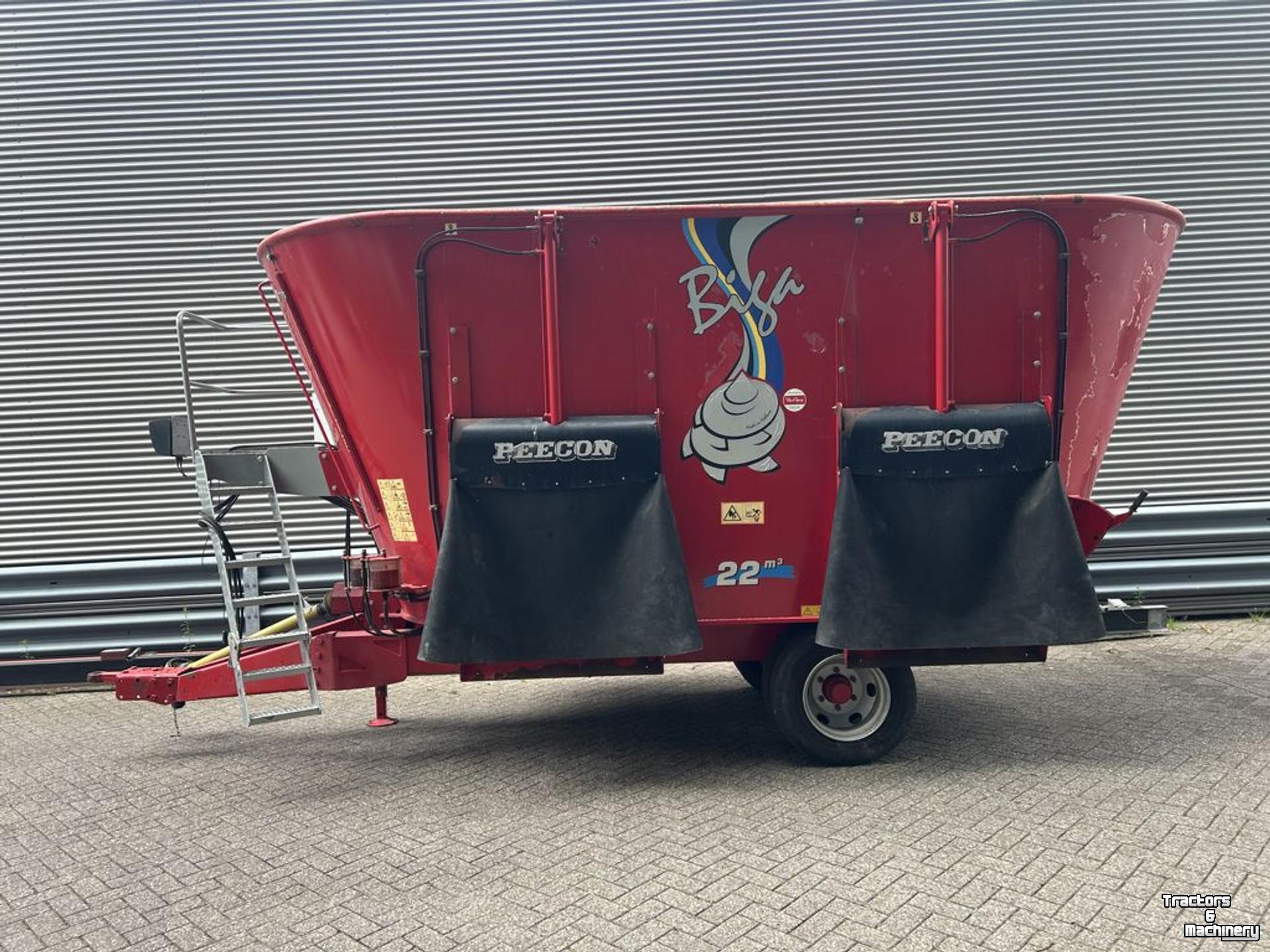 Futtermischwagen Vertikal Peecon VMW220