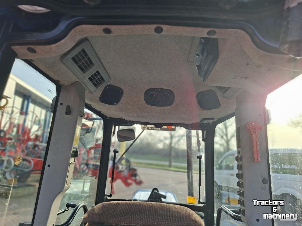 Obsttraktor New Holland T4.105N