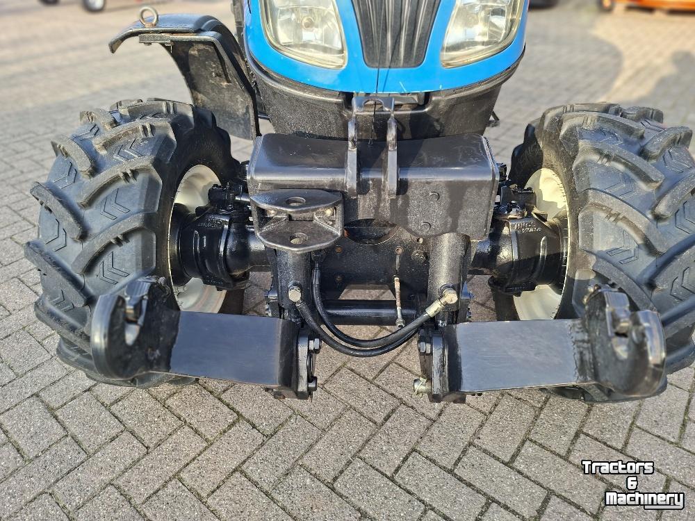 Obsttraktor New Holland T4.105N