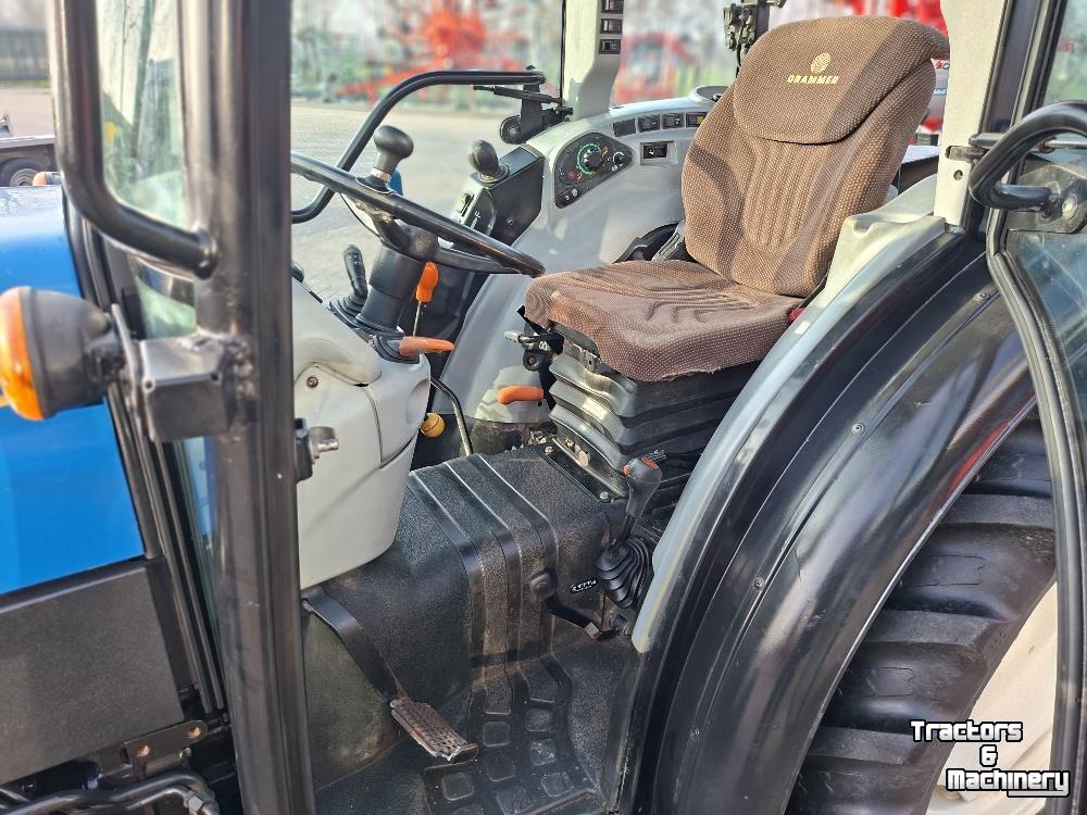 Obsttraktor New Holland T4.105N