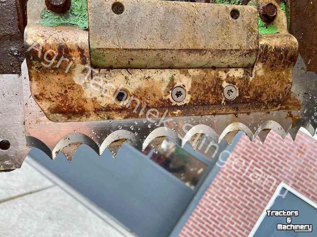 Selbstladender Futterverteilwagen Strautmann Siloblitz 340 SA voeruitkuilwagen