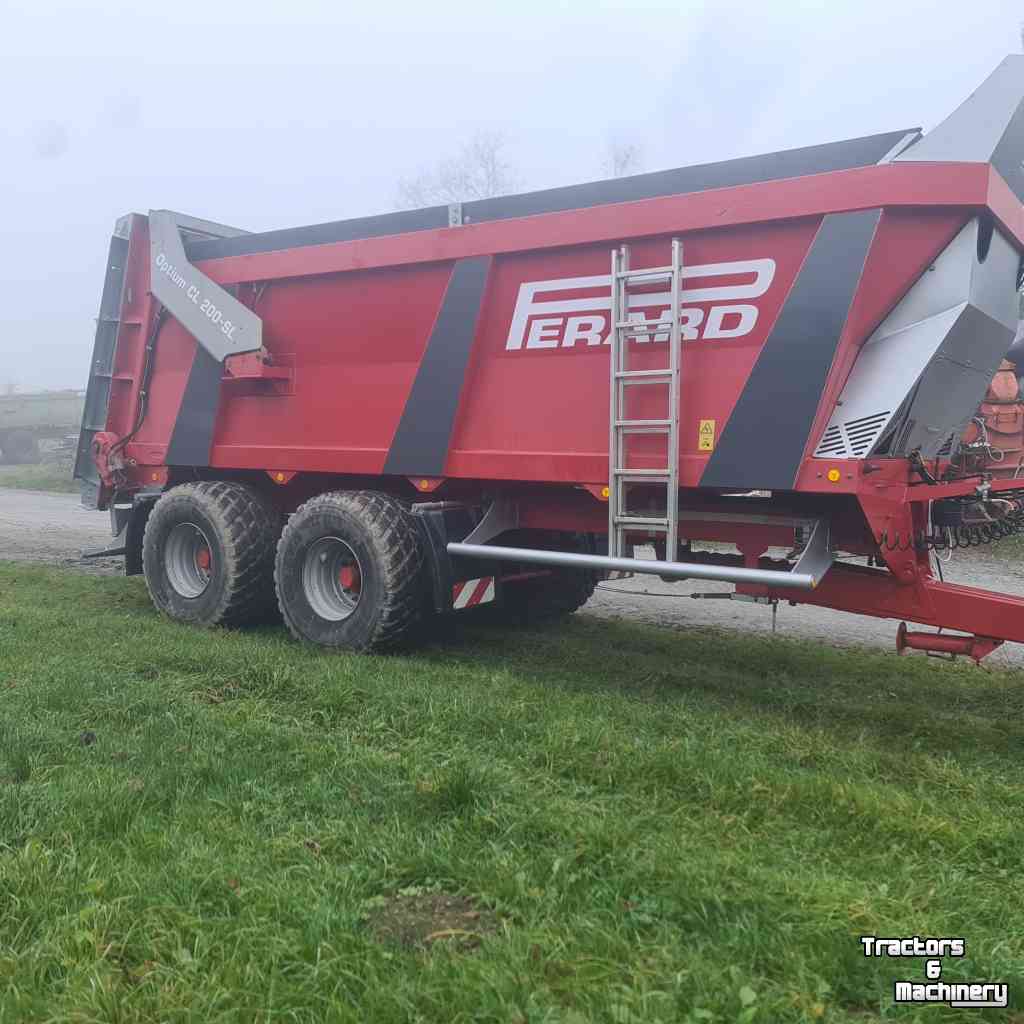 Stalldungstreuer  Perard Sl 200