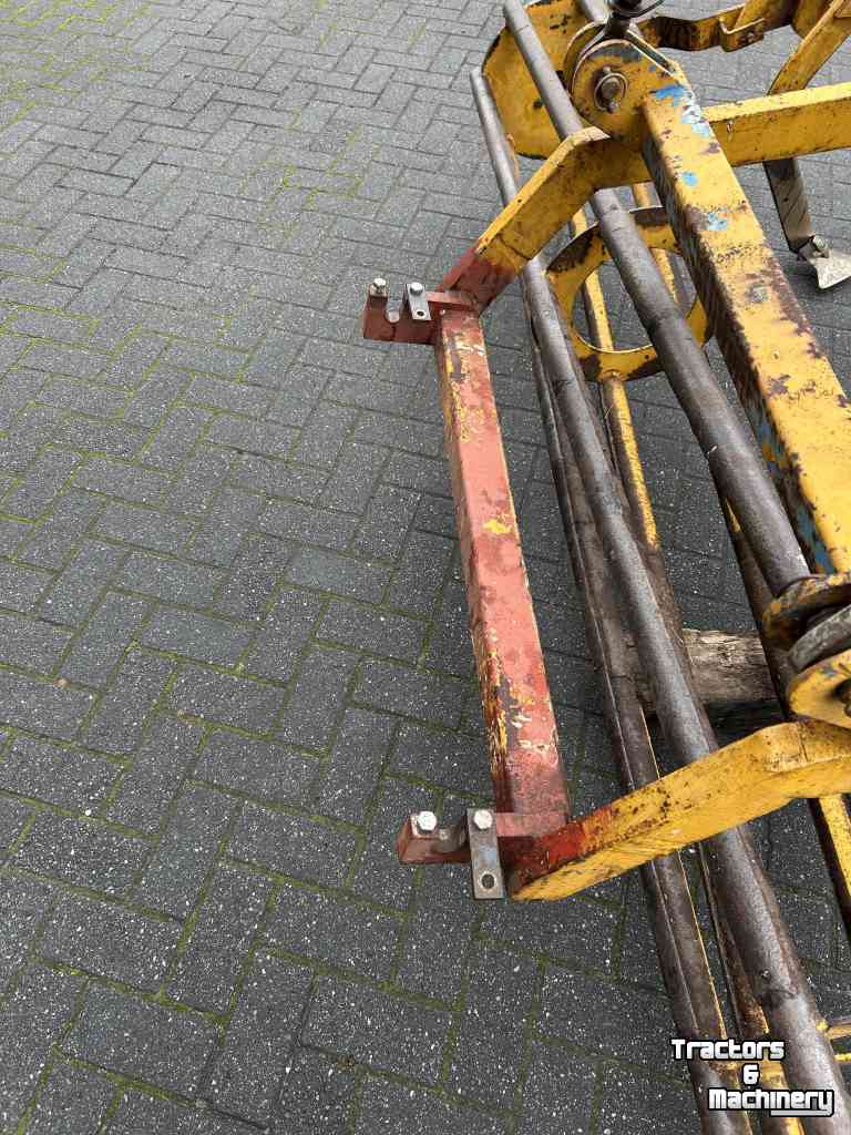 Grubber Rumptstad Cultivator