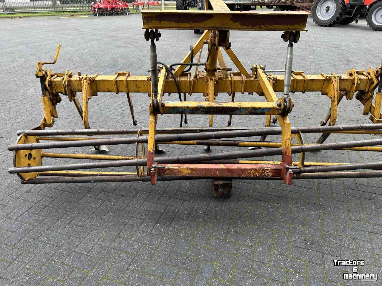 Grubber Rumptstad Cultivator