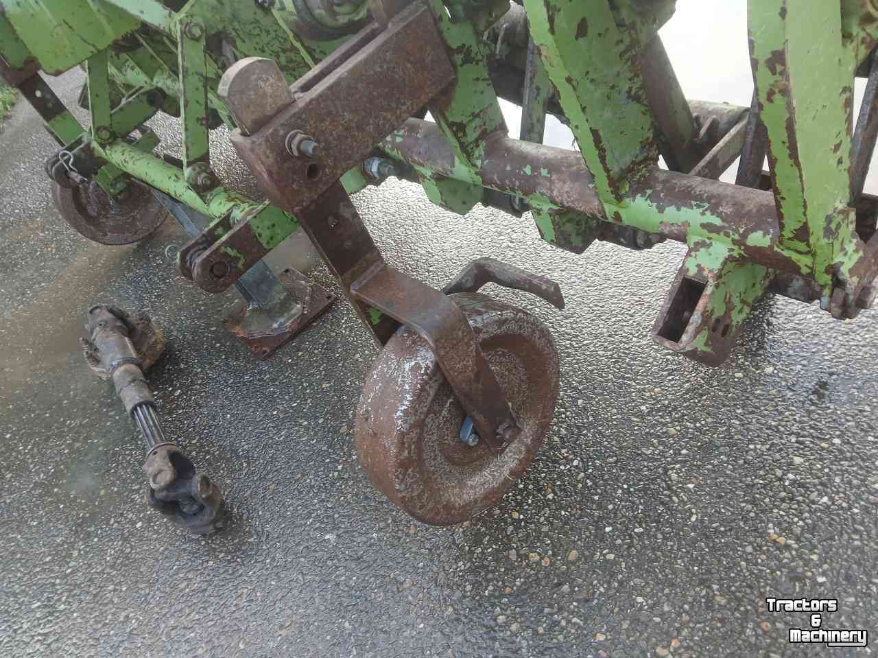 Spatenmaschine Celli NZ10-250