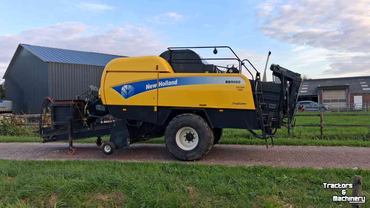 Pressen New Holland BB 9060