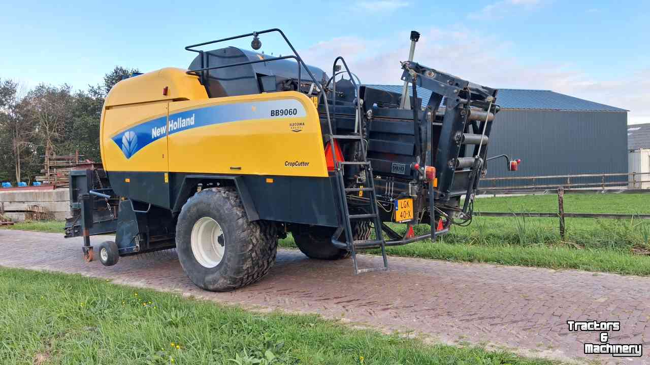 Pressen New Holland BB 9060