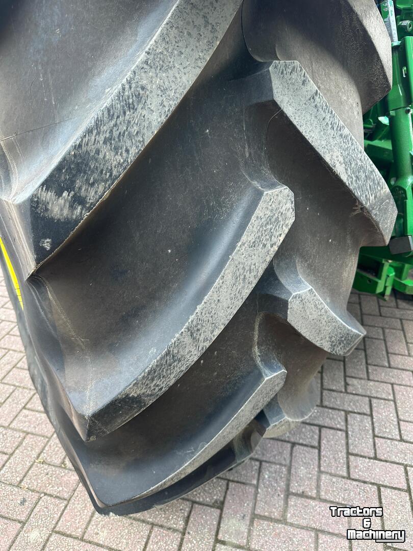 Schlepper / Traktor John Deere 6175R