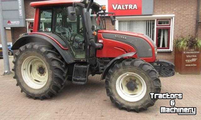 Schlepper / Traktoren Valtra N91 HiTech Traktor Tractor Tracteur