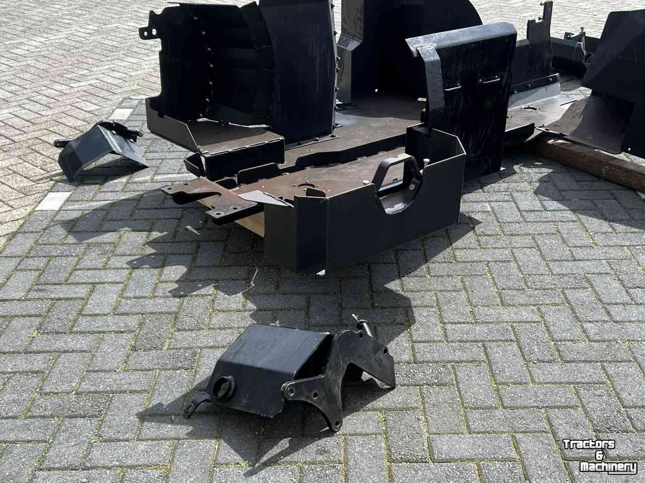 Schlepper / Traktor New Holland THANHOFER BOSBOUW afscherming T6.xxx