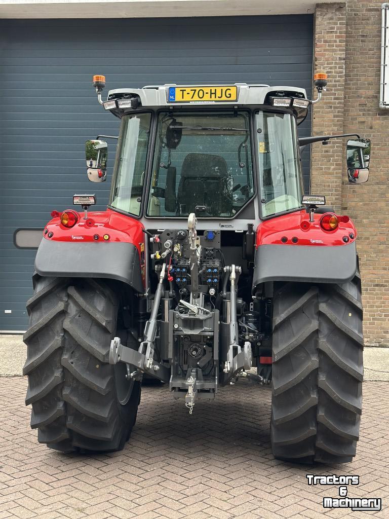 Schlepper / Traktor Massey Ferguson 5S.135 Dyna-6 Exclusive