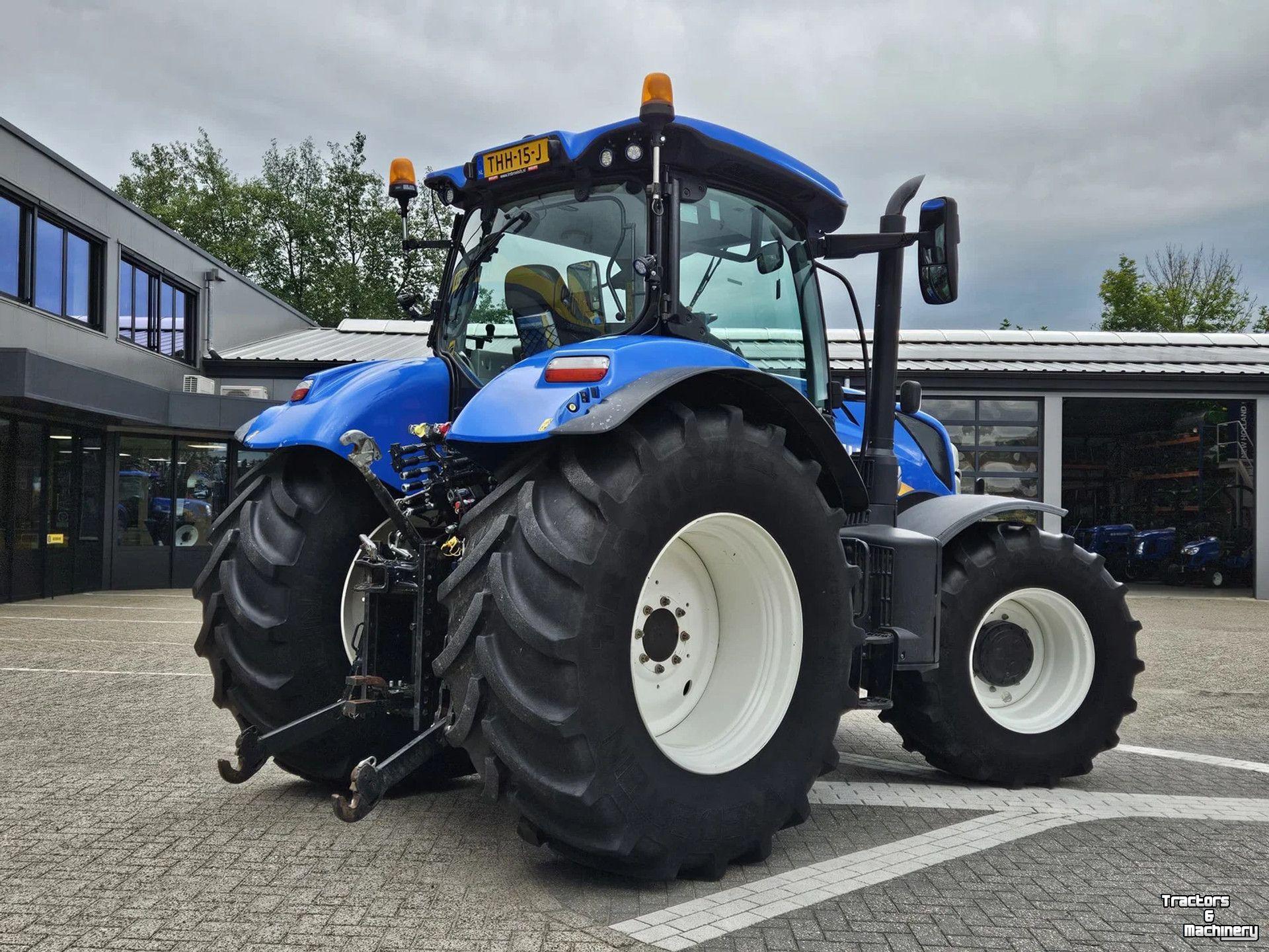 Schlepper / Traktor New Holland T7.210PC