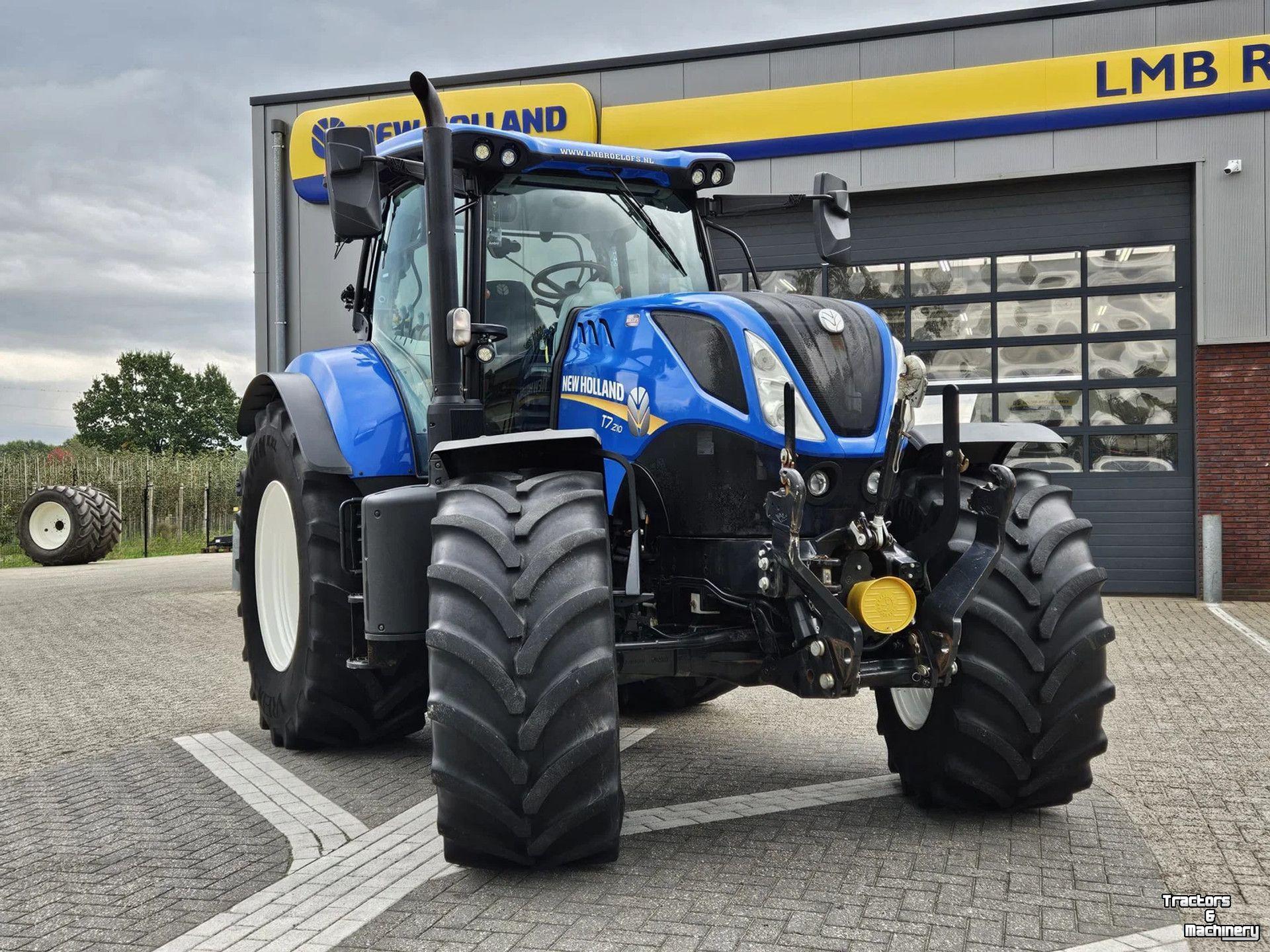 Schlepper / Traktor New Holland T7.210PC