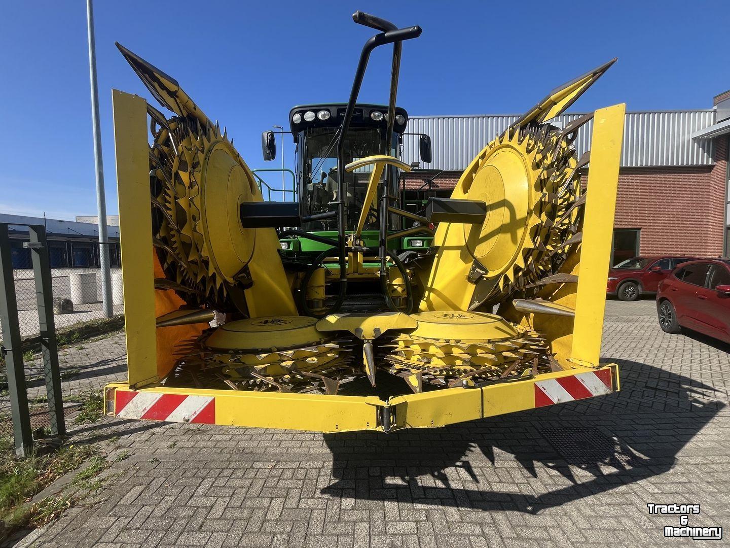 Feldhäcksler John Deere 7780