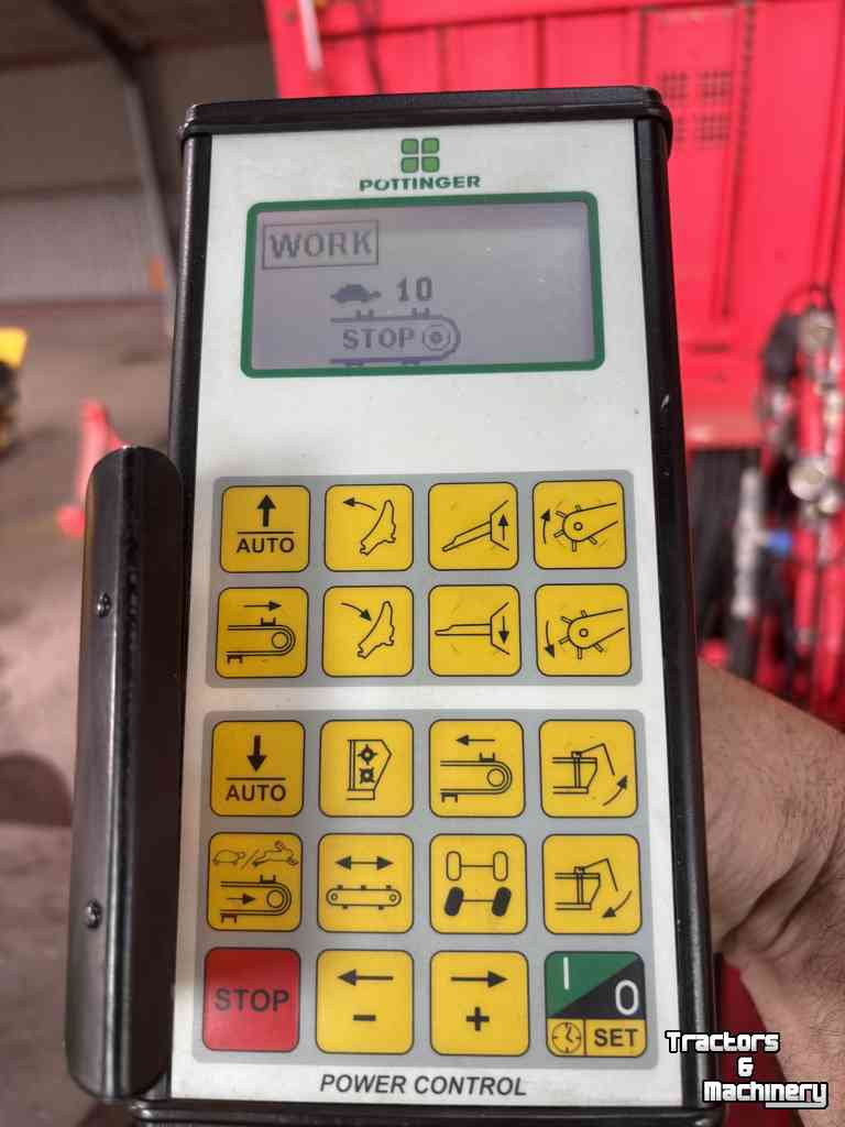 Lade- und Dosierwagen Pottinger Jumbo 6000 Combiline