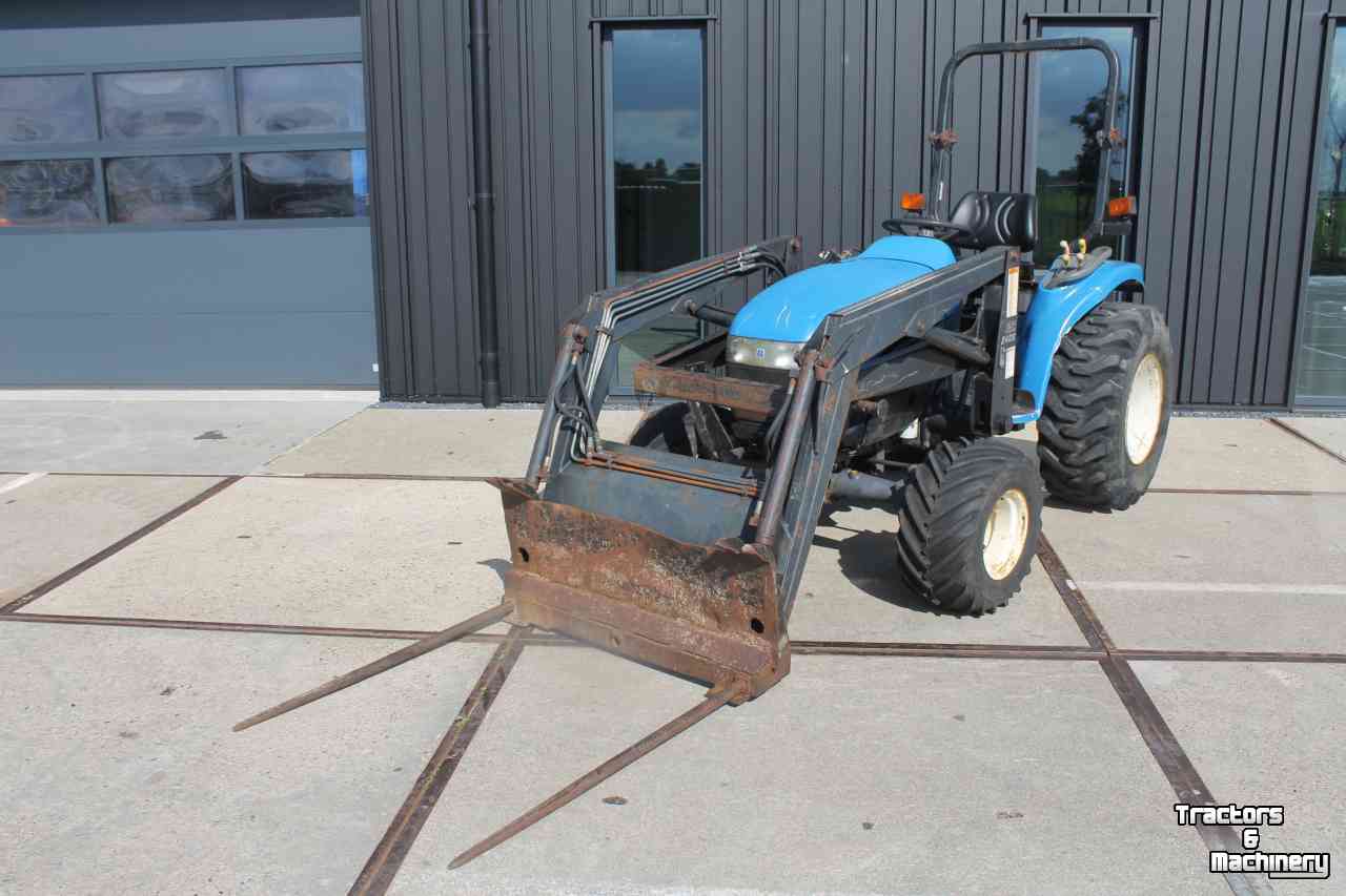 Gartentraktoren New Holland TC25D (Shibaura ST324H) hydrostaat minitrekker tractor met voorlader frontlader