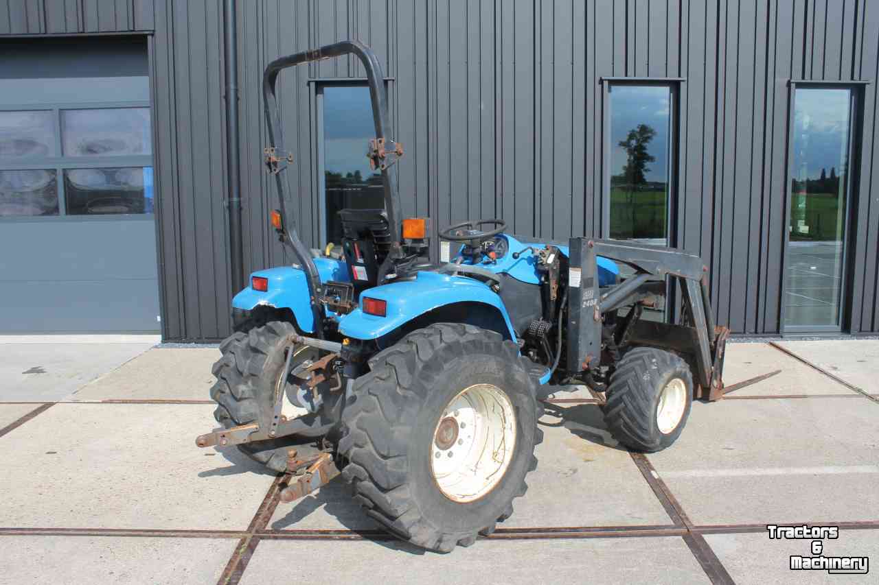 Gartentraktoren New Holland TC25D (Shibaura ST324H) hydrostaat minitrekker tractor met voorlader frontlader