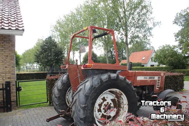Schlepper / Traktor Fiat 66 serie 566