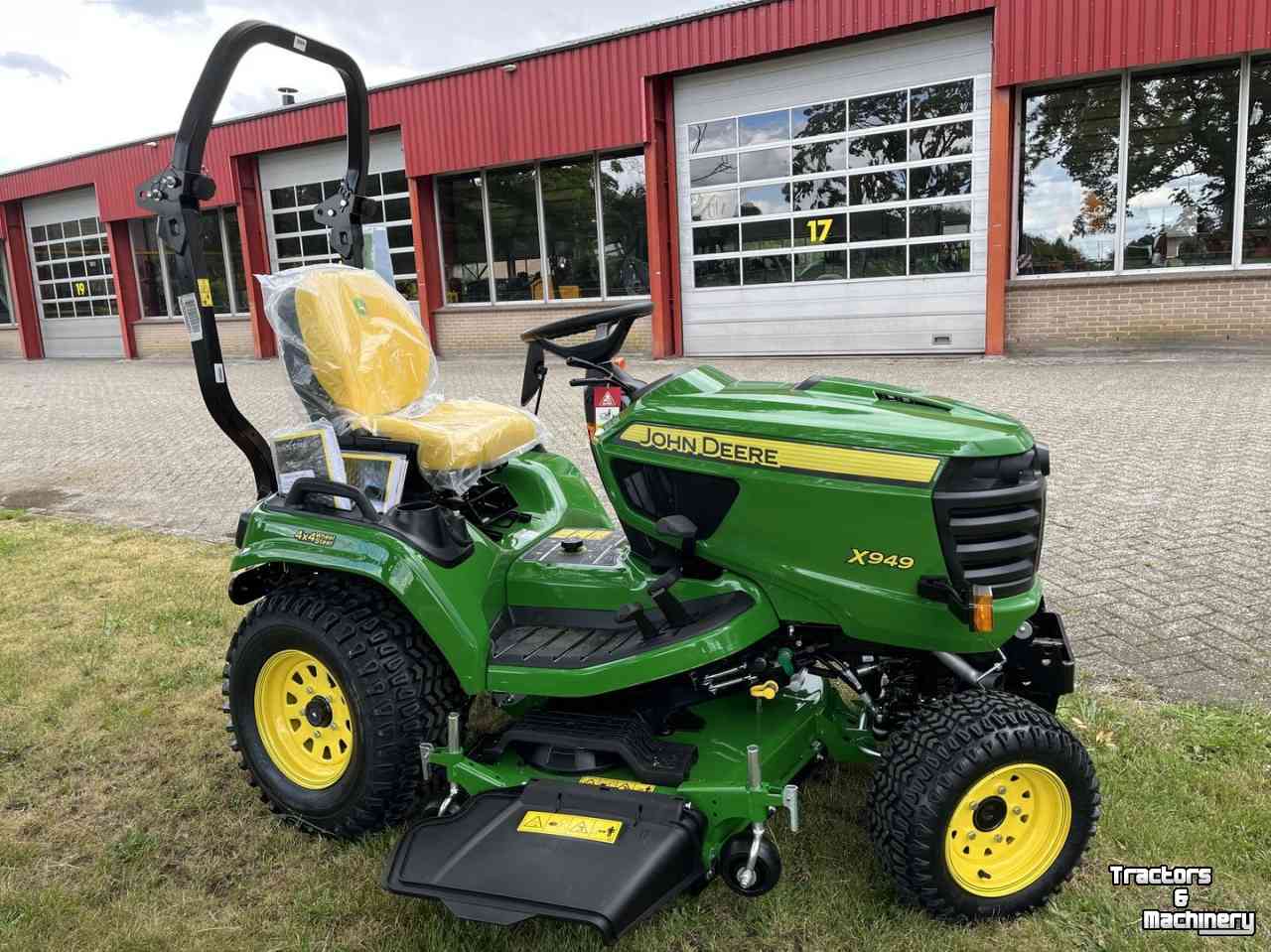Aufsitzrasenmäher John Deere X949