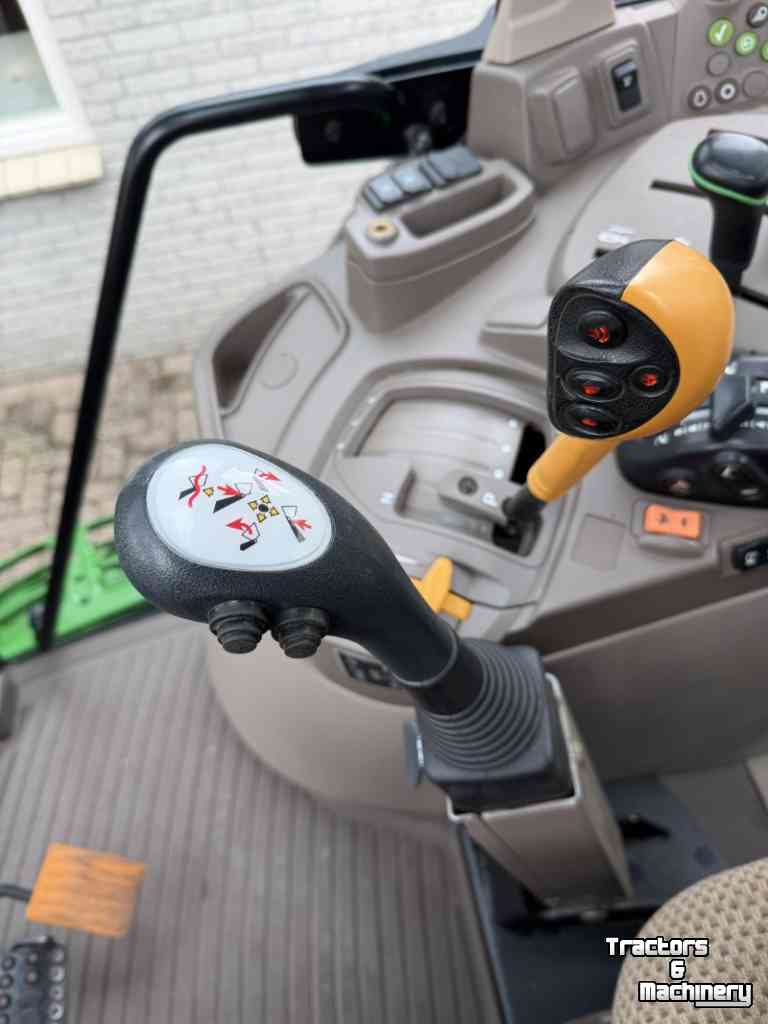 Schlepper / Traktor John Deere John Deere 6130M | 2022 | 2380 uur | 623R voorlader