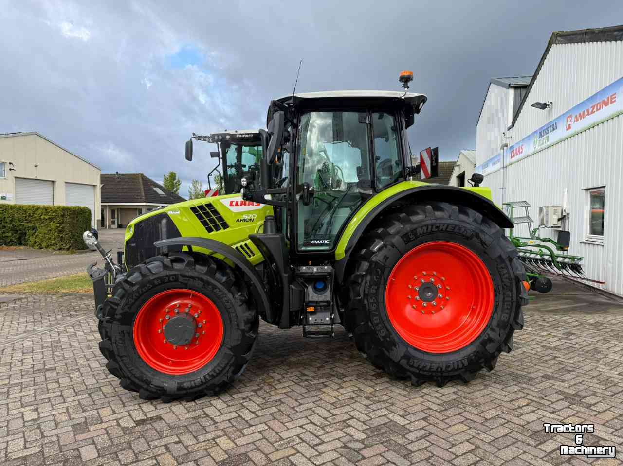 Schlepper / Traktor Claas Arion 570 C-Matic DEMO FULL OPTION