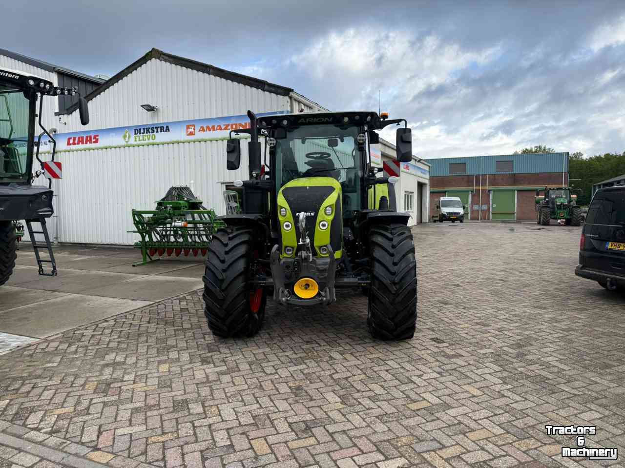 Schlepper / Traktor Claas Arion 570 C-Matic DEMO FULL OPTION