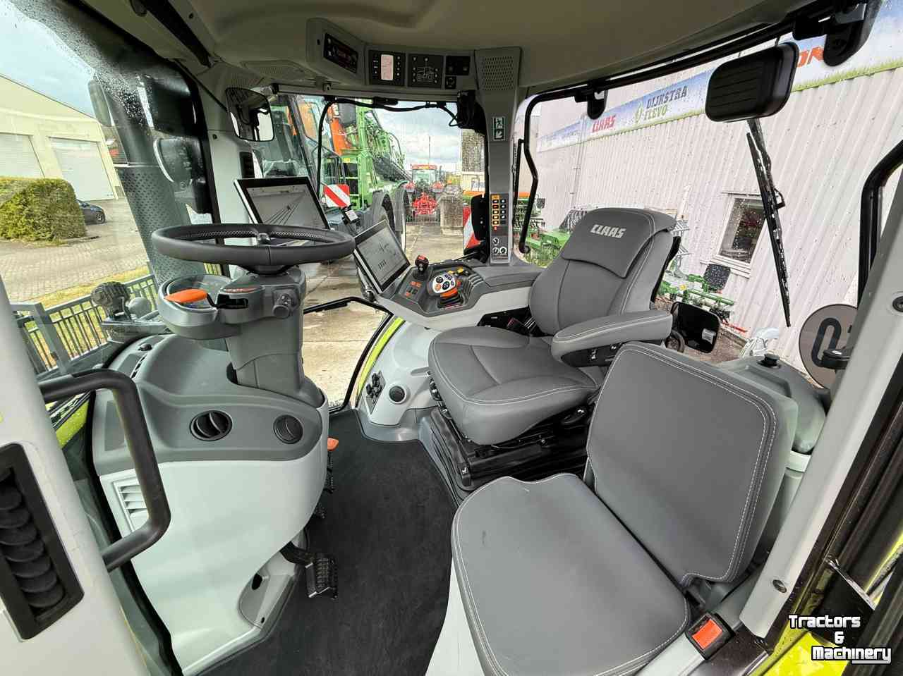 Schlepper / Traktor Claas Arion 570 C-Matic DEMO FULL OPTION
