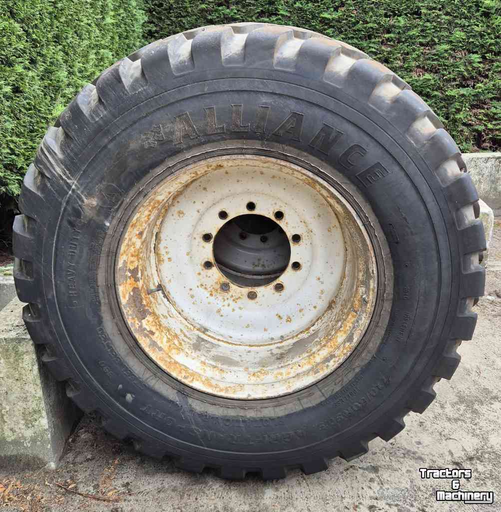 Räder, Reifen, Felgen & Distanzringe Alliance 710/50R30,5  Alliance 390