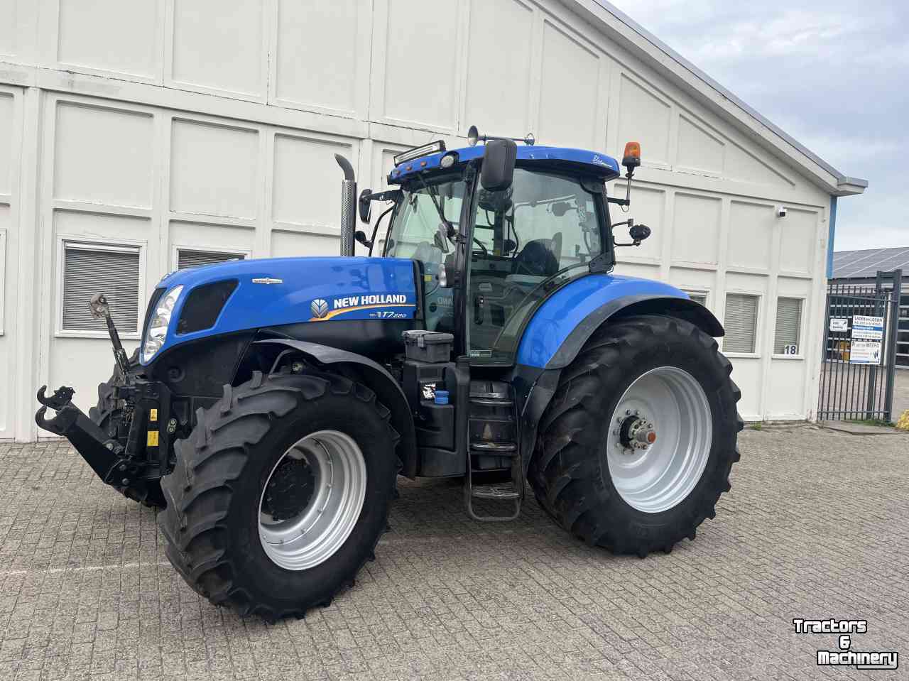 Schlepper / Traktor New Holland T7.220