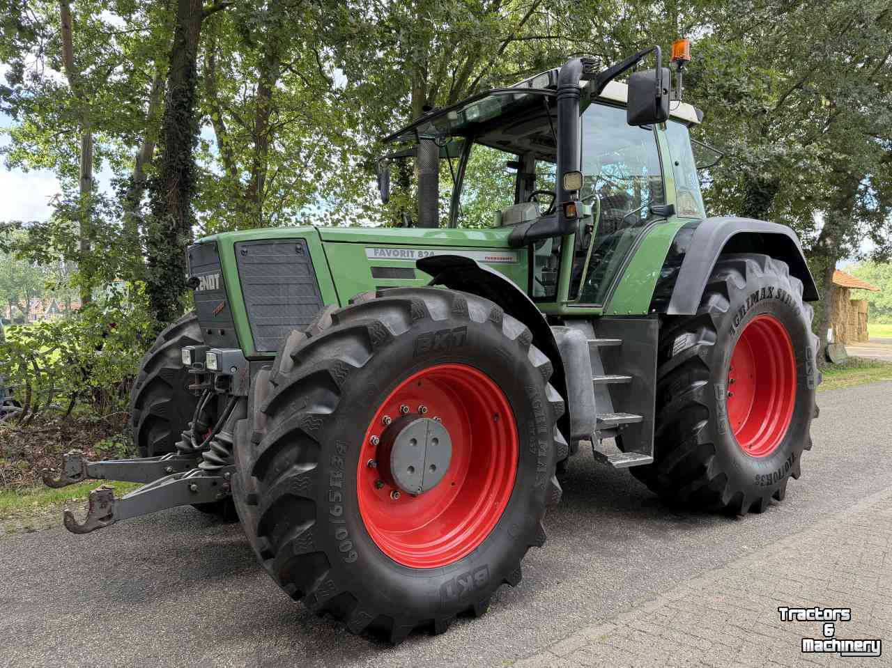 Schlepper / Traktor Fendt Favorit 824 Turboshift