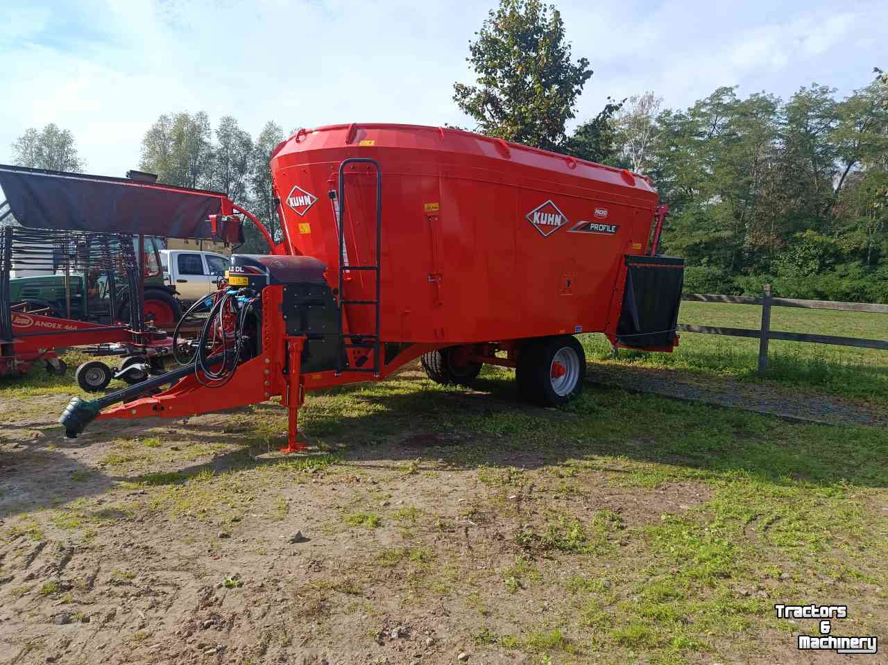 Futtermischwagen Kuhn Profile 24.2 DL