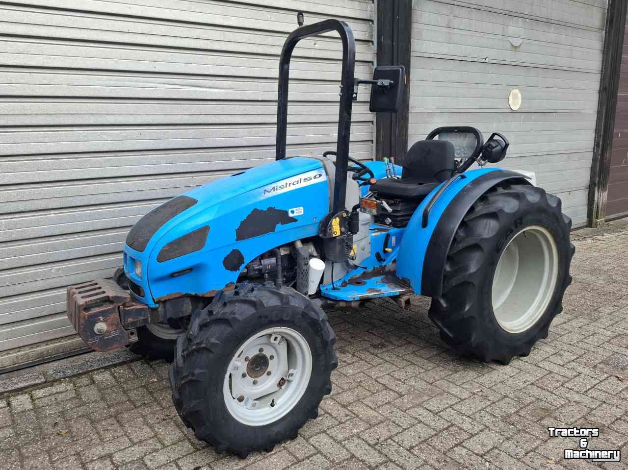 Gartentraktoren Landini Mistral 50 compact tractor traktor trekker cabrio tuintractor boomkwekerij boomgaard fruitteelt compacttractor