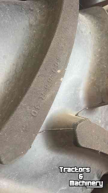 Räder, Reifen, Felgen & Distanzringe Michelin 540/65- r 30  - 650 /65 - 42