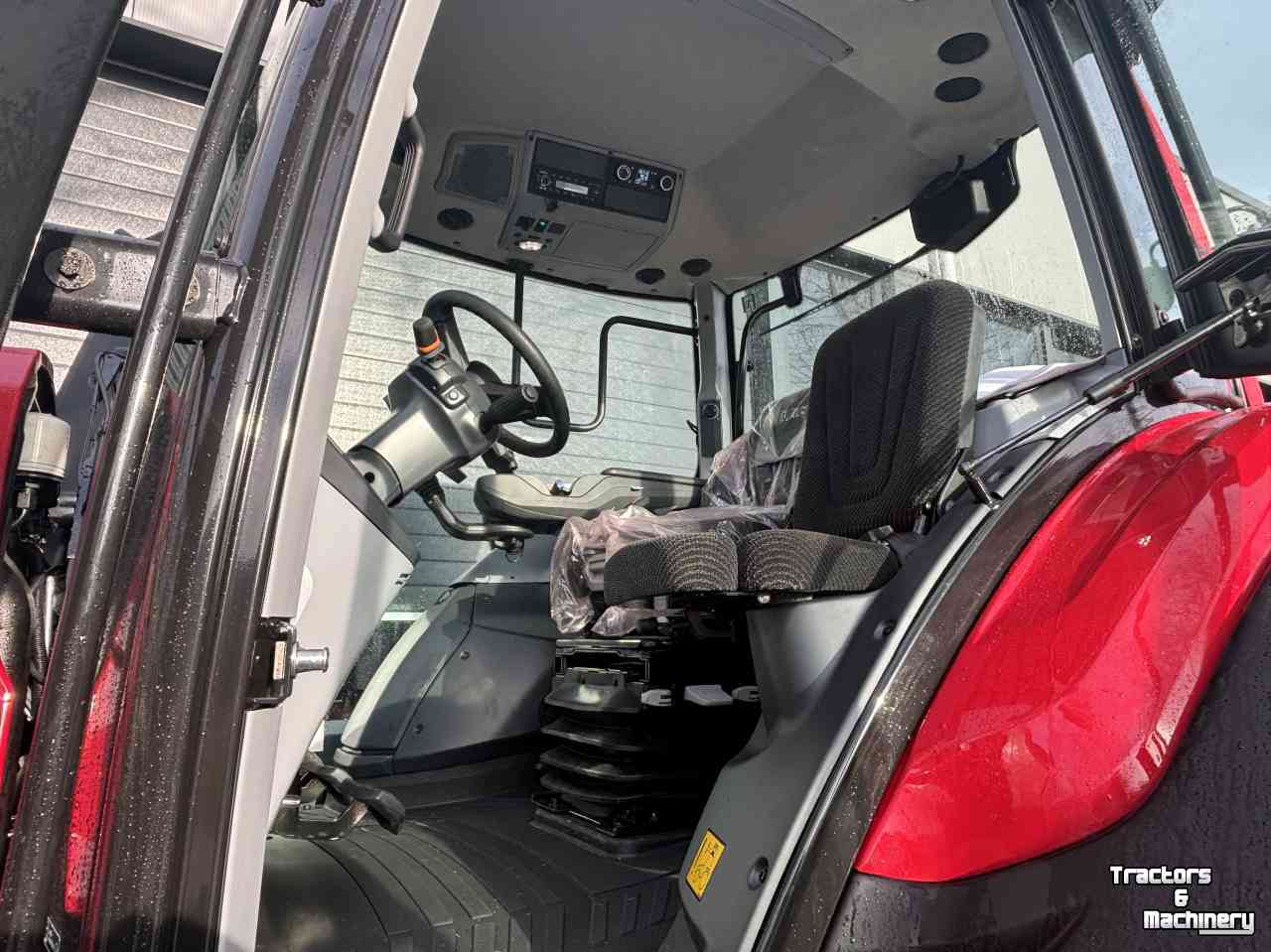 Schlepper / Traktor Valtra N175 Direct uitvoering