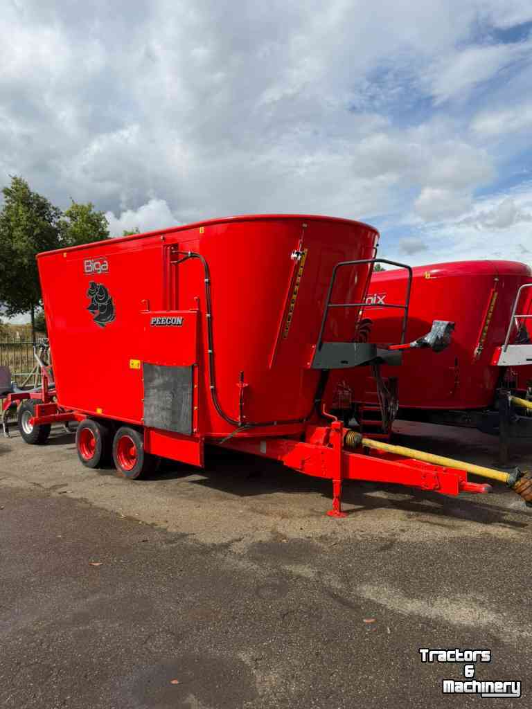 Futtermischwagen Vertikal Peecon 30-245s