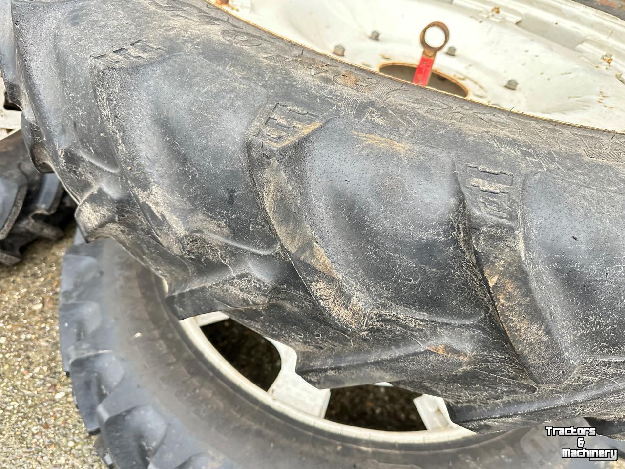 Räder, Reifen, Felgen & Distanzringe BKT 300/95R46 EN 320/90R46