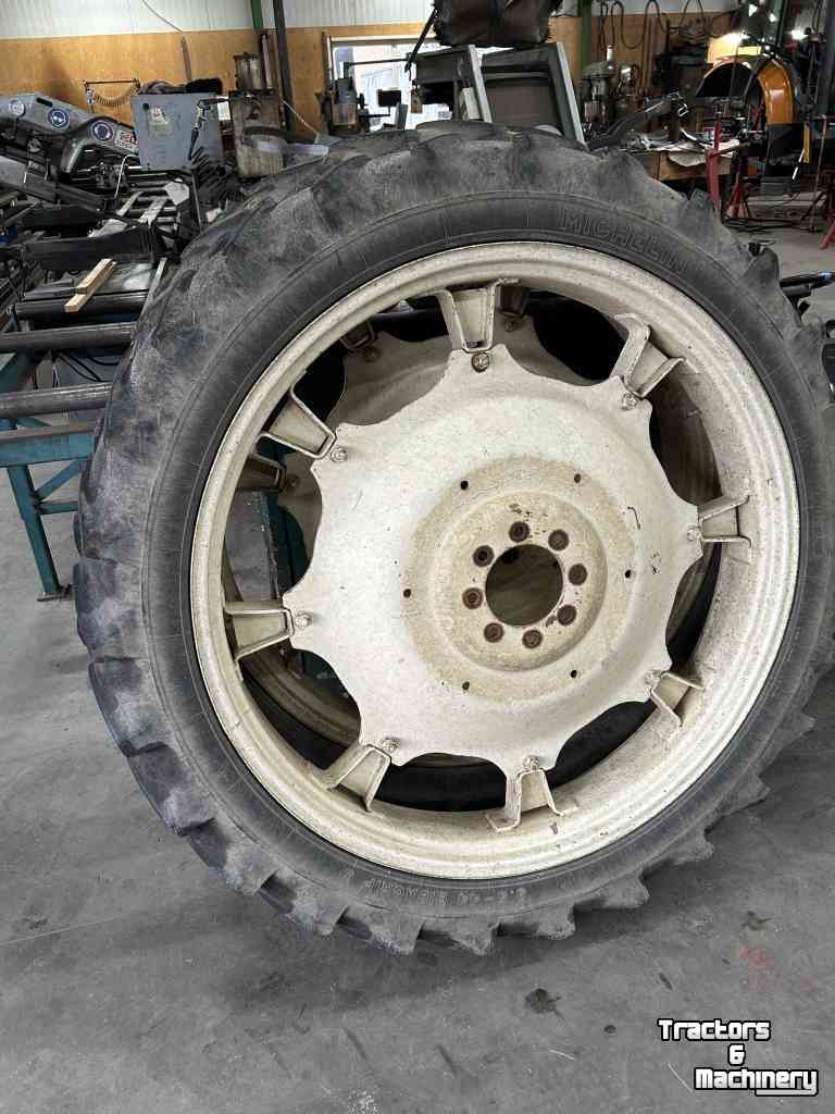 Räder, Reifen, Felgen & Distanzringe Fiat 9.5x44 (Fiat)