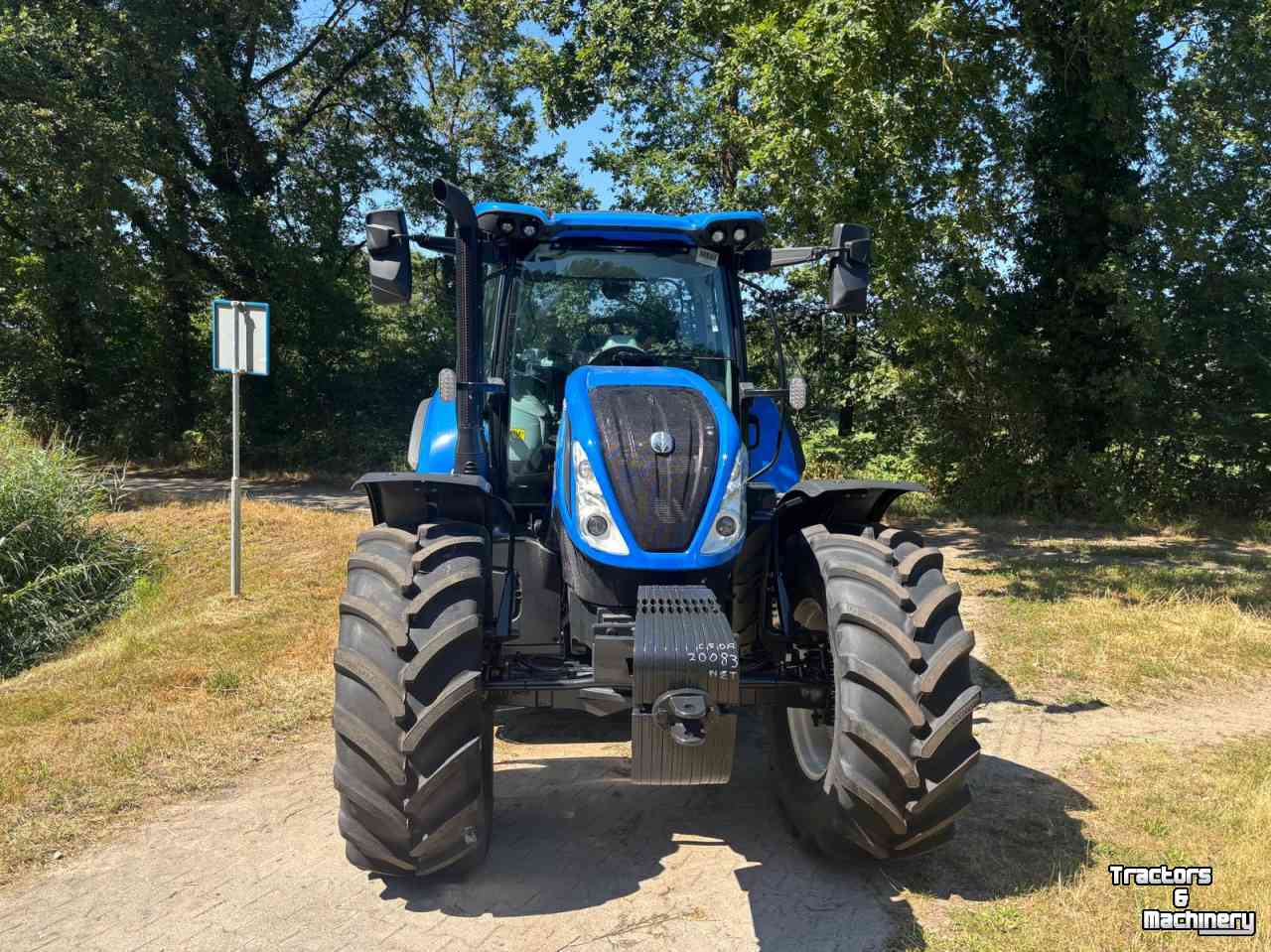 Schlepper / Traktor New Holland T6 145 DC