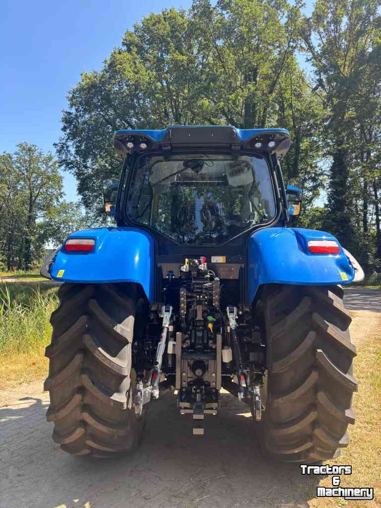Schlepper / Traktor New Holland T6 145 DC