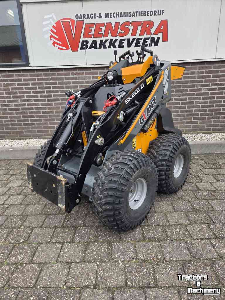 Radlader Giant SK201D