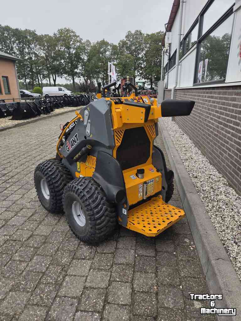 Radlader Giant SK201D