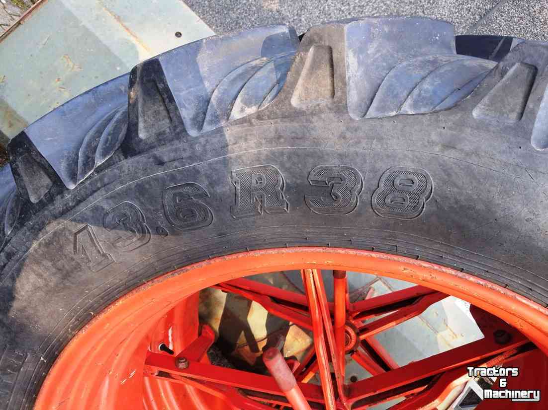 Räder, Reifen, Felgen & Distanzringe Taurus 13.6/38