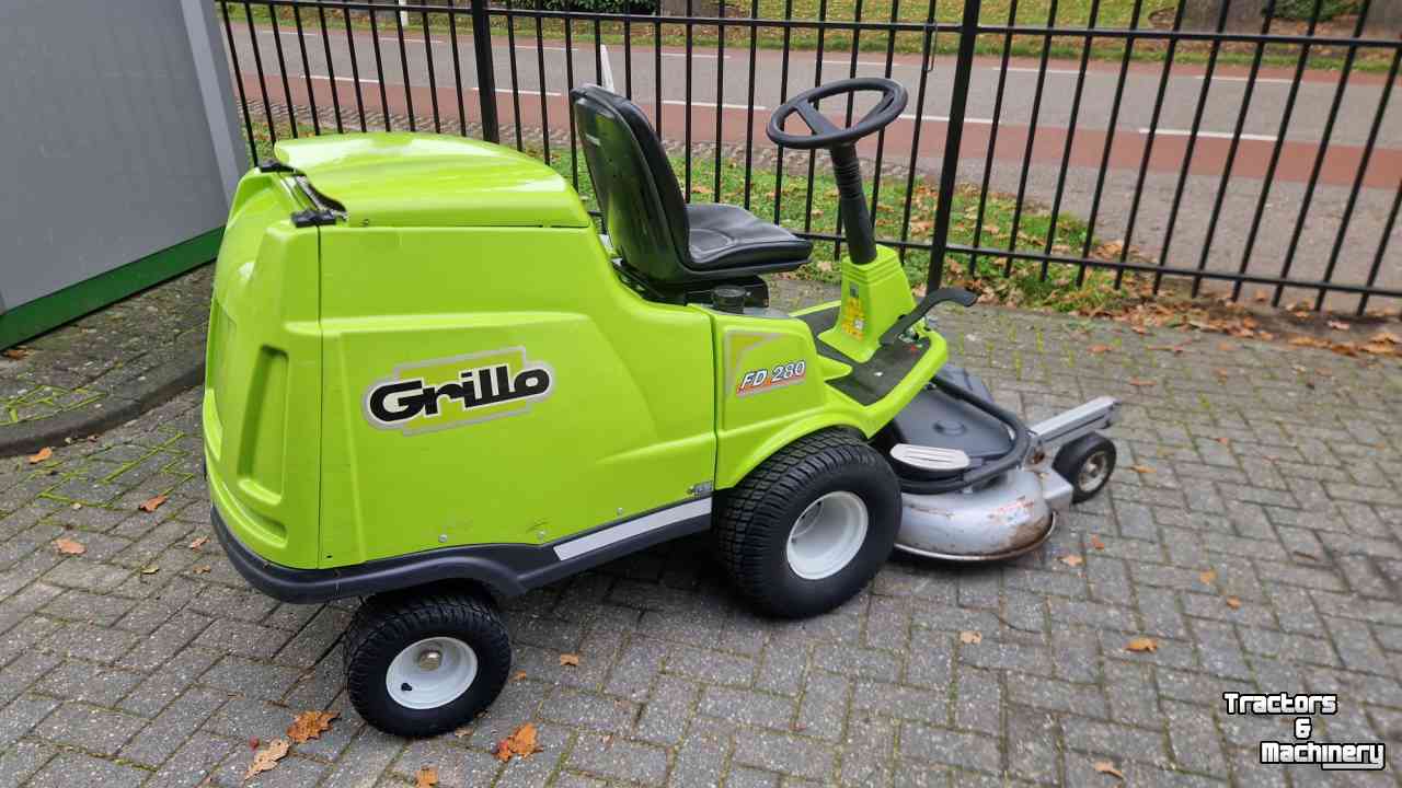 Aufsitzrasenmäher Grillo FD280