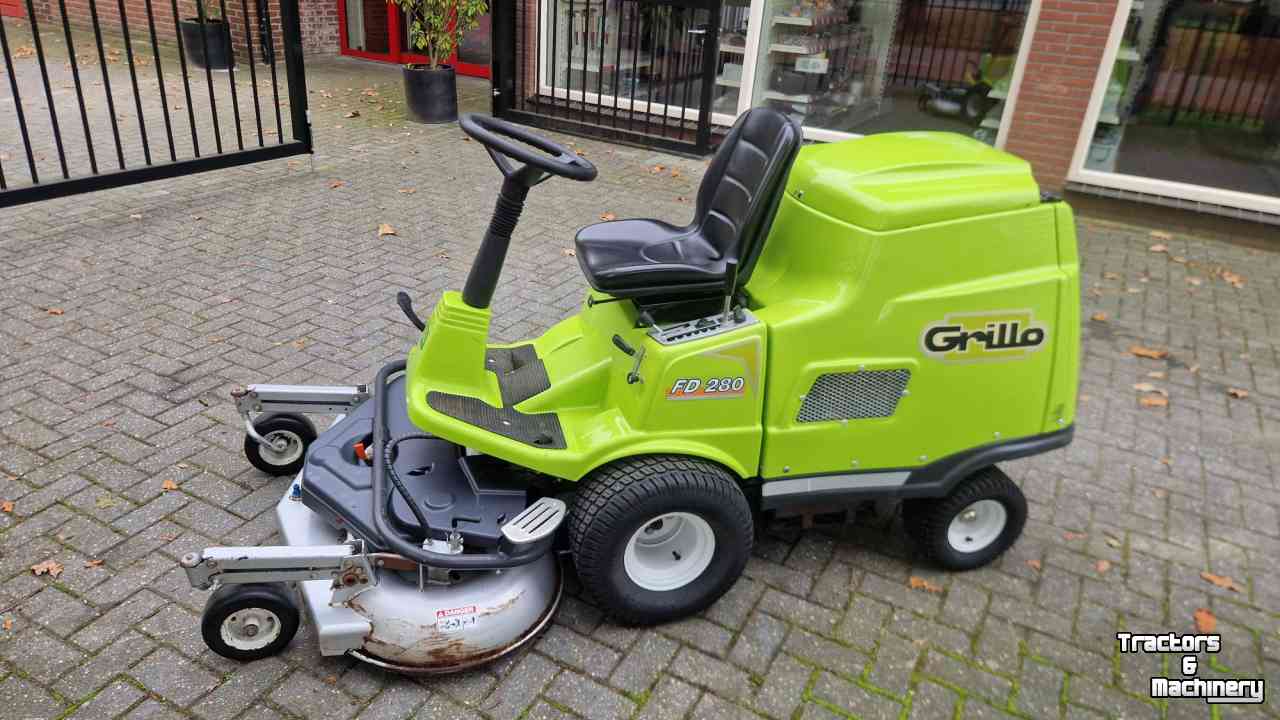 Aufsitzrasenmäher Grillo FD280