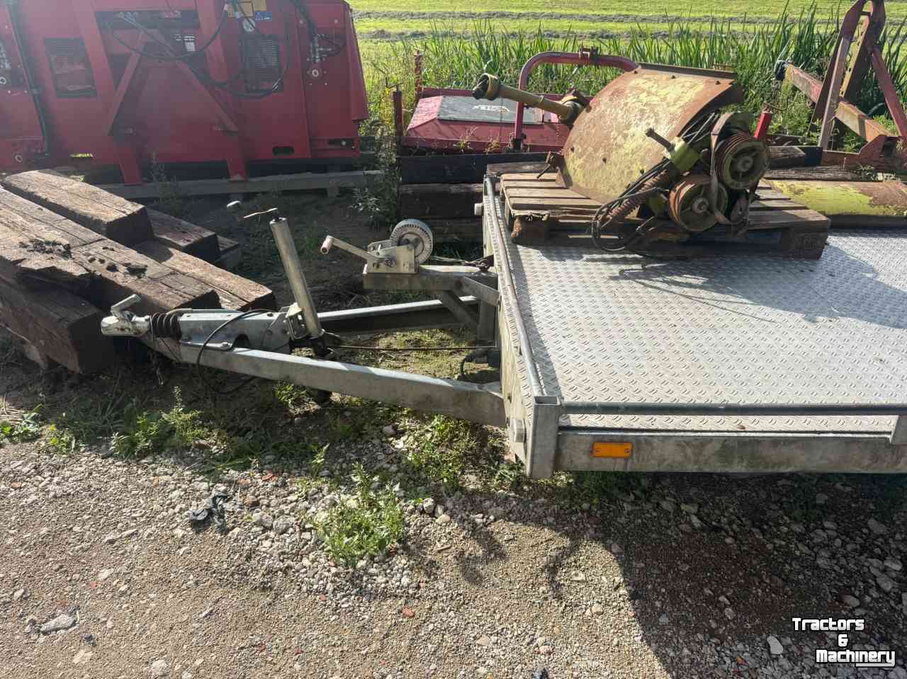 Autoanhänger bis 3500 Kg Saris Saris Oprij wagen Machine transporter