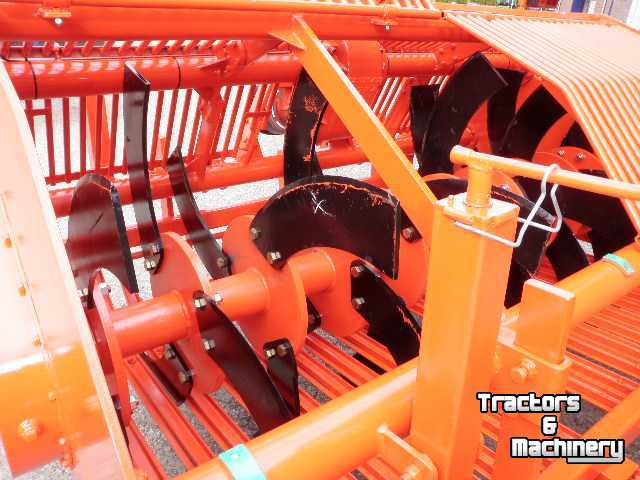 Rasenbelüfter Farmax V250-d graslandbeluchter