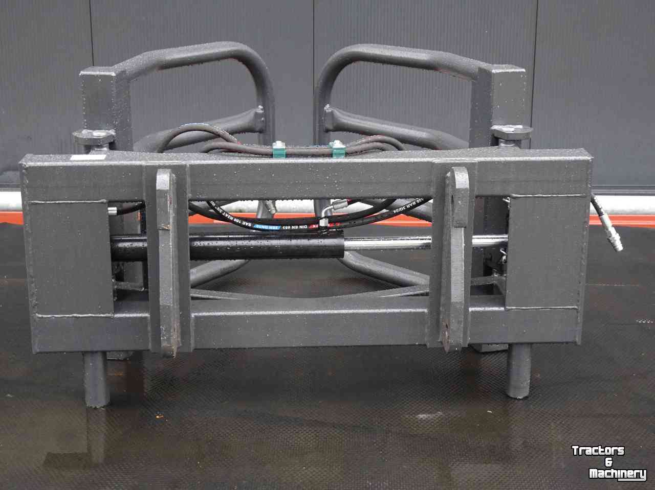 Ballengreifer Hofstede Ronde balenklem model Weidemann aankoppeling